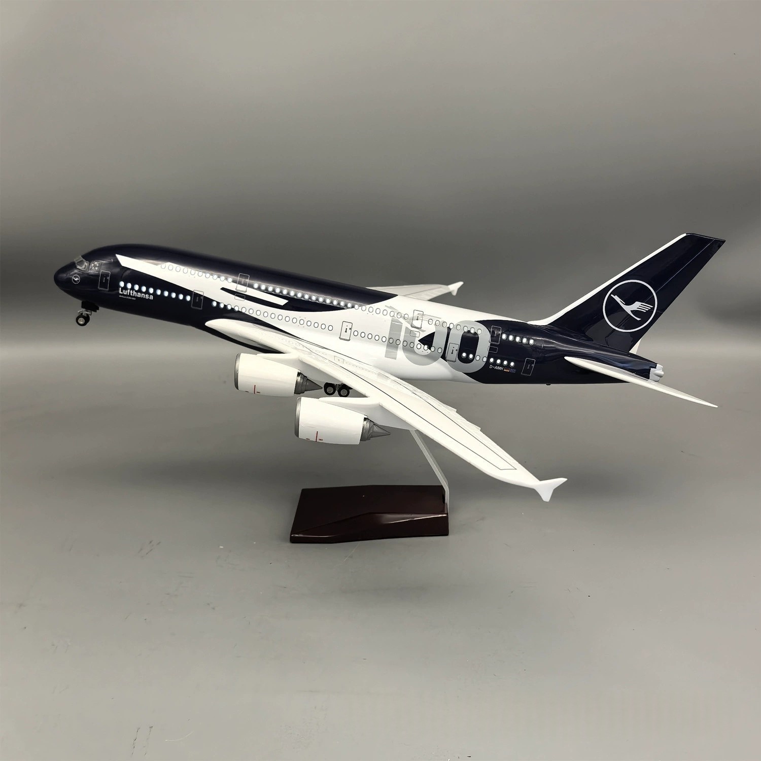 New 45cm Lufthansa A380 100 Ye - Model Kit Planes recension och pris