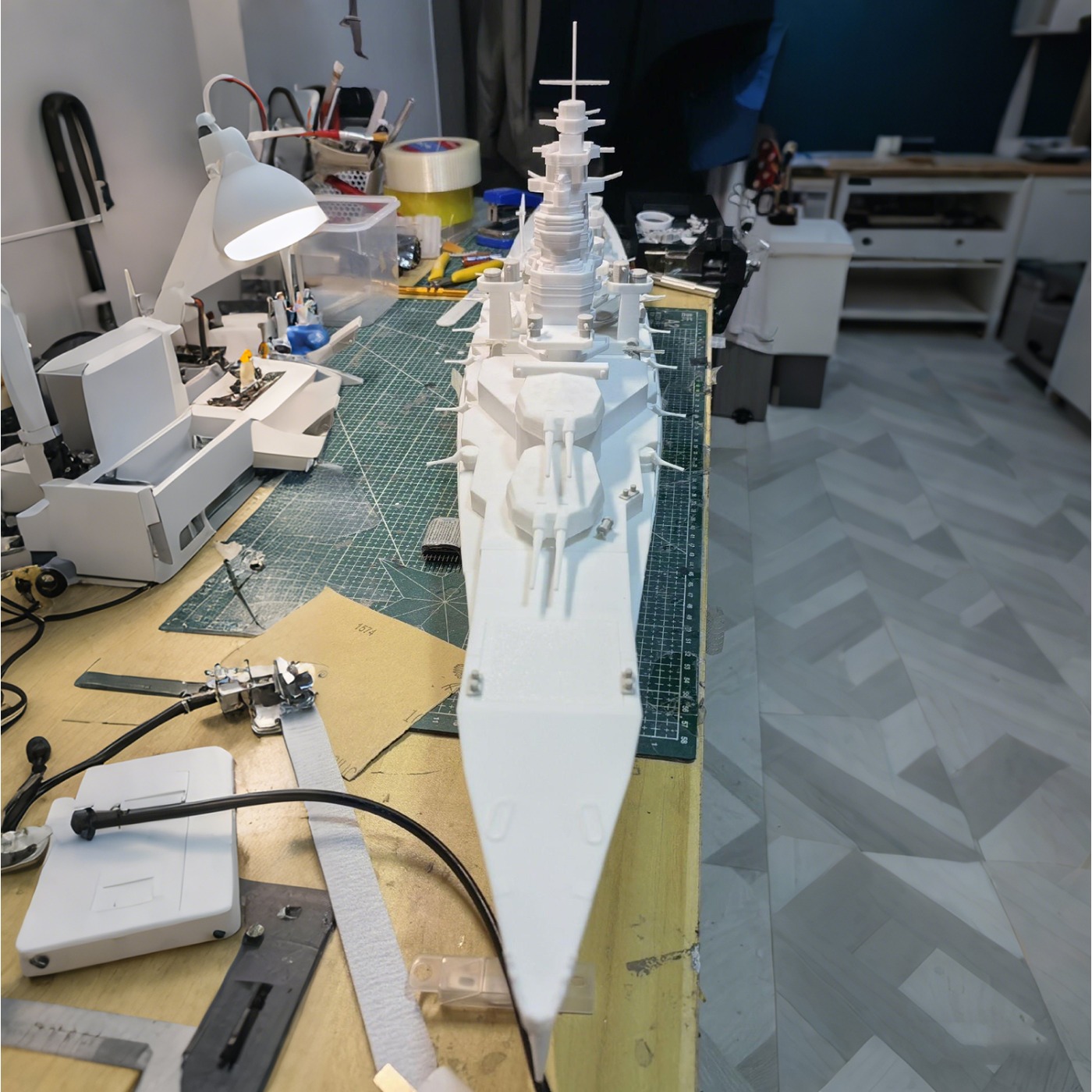 1/200 RC Ships 107cm Kongo WWI - Model Kit Battleship recension och pris