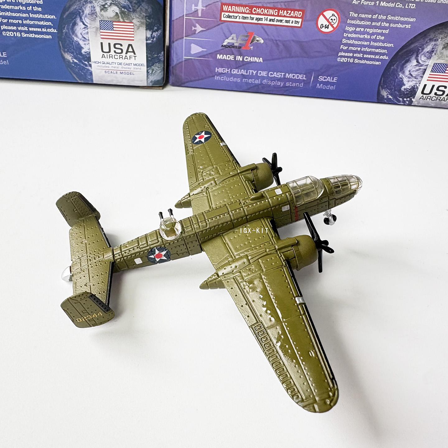 1/200 Scale WWII U.S. B-25 Mit - Model Kit Planes recension och pris